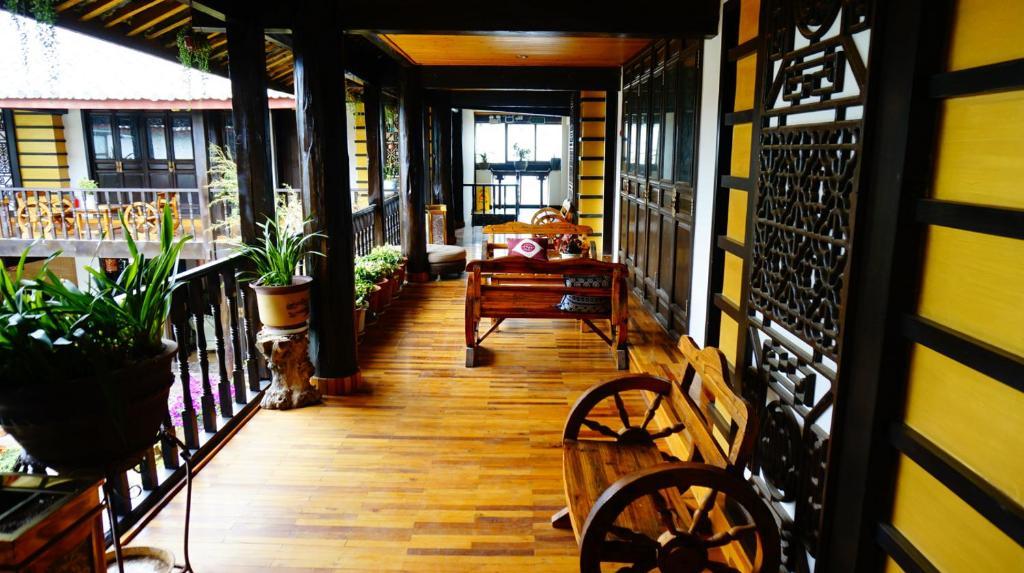 Lijiang Wangjia Courtyard Inn Exterior photo