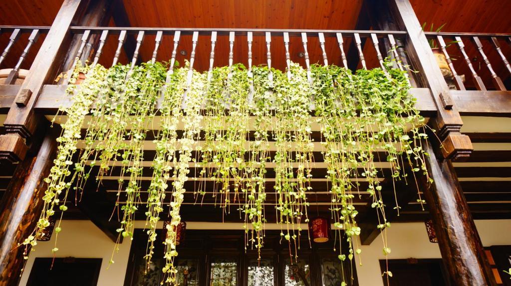 Lijiang Wangjia Courtyard Inn Exterior photo